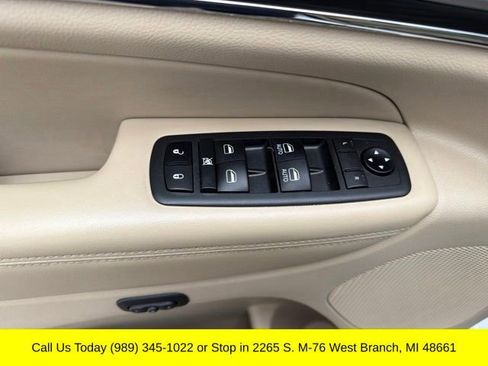 Used 2020 Jeep Grand Cherokee Limited AWD/4WD image 29