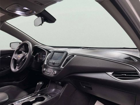 Used 2017 Chevrolet Malibu LS FWD image 19