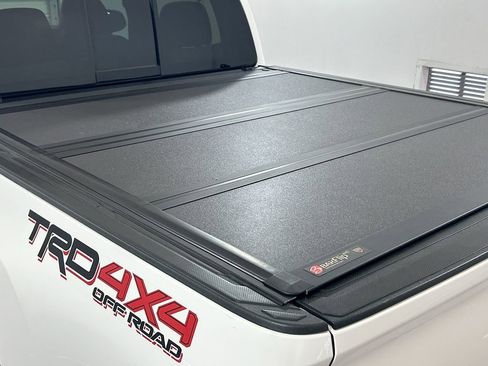 Used 2023 Toyota Tacoma TRD Off-Road AWD/4WD image 21