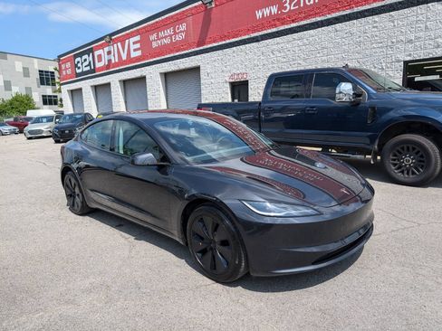 Used 2024 Tesla Model 3 Long Range RWD image 1