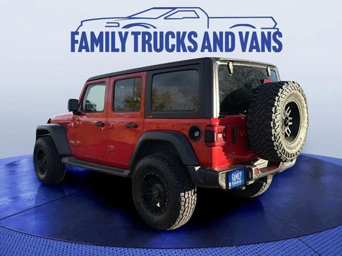 Used 2018 Jeep Wrangler Unlimited Sport S image 4