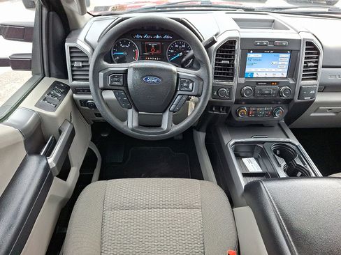 Used 2019 Ford F250 XLT w/ XLT Premium Package image 11