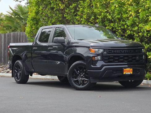 Used 2023 Chevrolet Silverado 1500 Custom w/ LPO, Dark Essentials Package AWD/4WD image 2