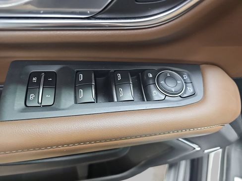 Used 2024 Chevrolet Tahoe High Country AWD/4WD image 35