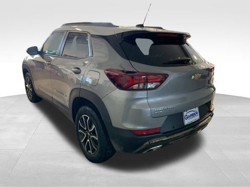 Used 2023 Chevrolet TrailBlazer ACTIV w/ Convenience Package image 3