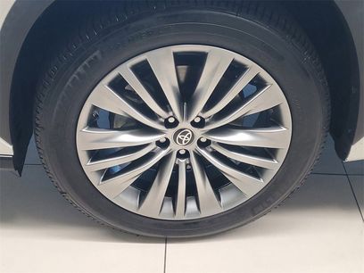 Certified 2021 Toyota Highlander Platinum