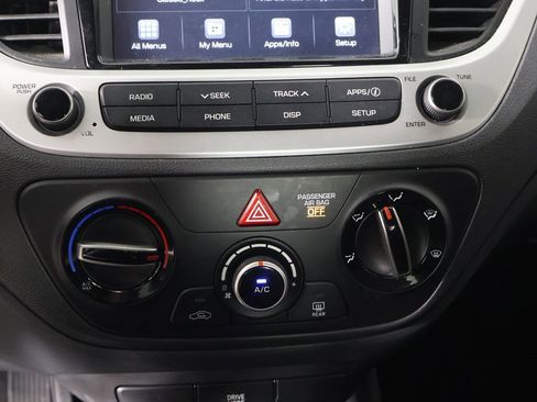 Used 2022 Hyundai Accent SEL image 39