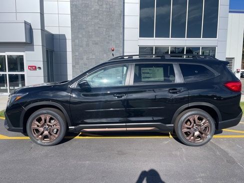 New 2025 Subaru Ascent Bronze Edition image 9