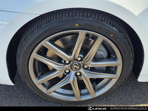 Used 2018 Lexus IS 300 image 10