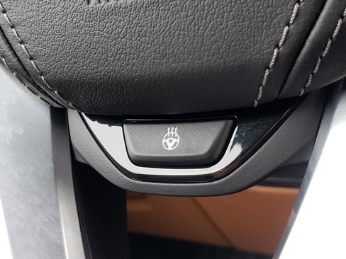 Used 2022 BMW 530i xDrive w/ Convenience Package image 26