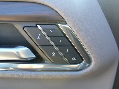 Used 2023 GMC Sierra 1500 SLT image 14