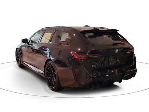 New 2026 BMW M5 Touring AWD/4WD image 3