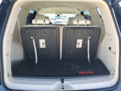 Used 2021 GMC Acadia Denali w/ Denali Technology Package image 22