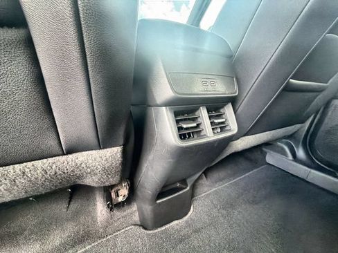 Used 2025 Chevrolet Equinox LT w/ Convenience Package II FWD image 21