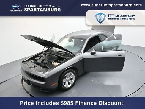Used 2023 Dodge Challenger SXT image 34