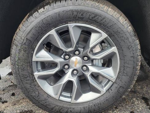 New 2026 Chevrolet Silverado 1500 LT w/ LPO, Dark Essentials Package AWD/4WD image 5