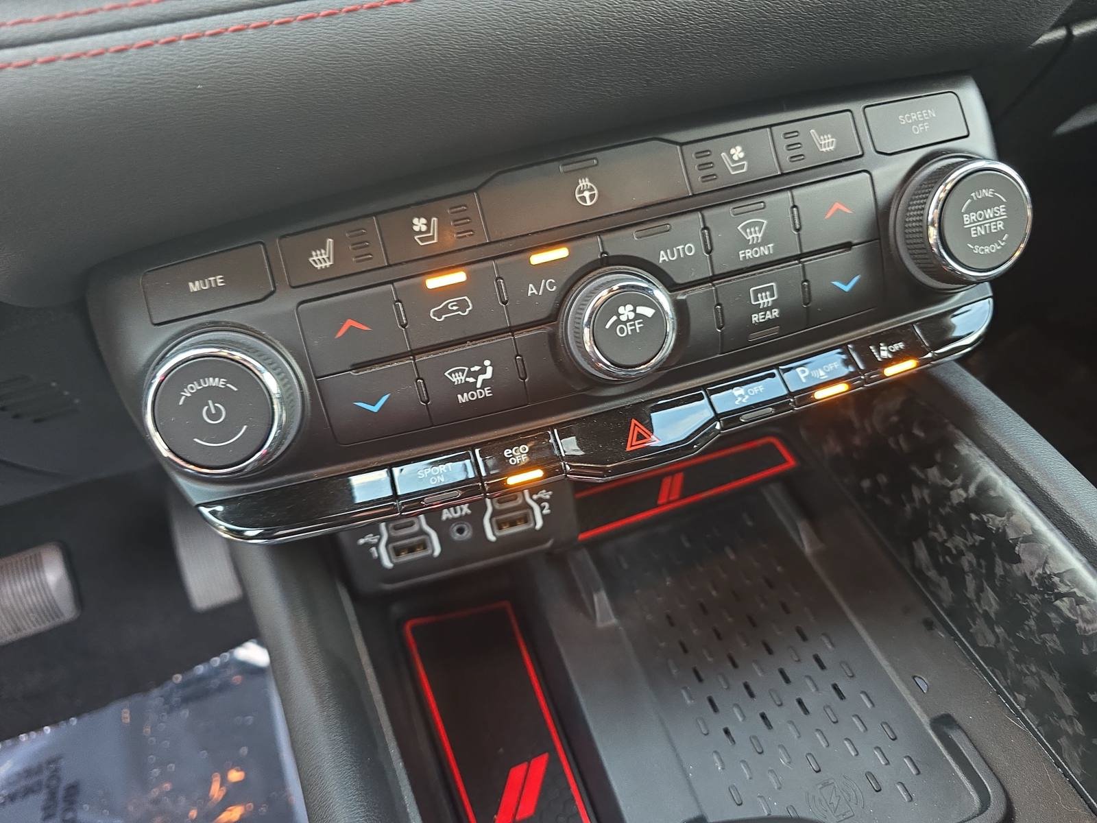 Used 2025 Dodge Durango R/T AWD/4WD image 21