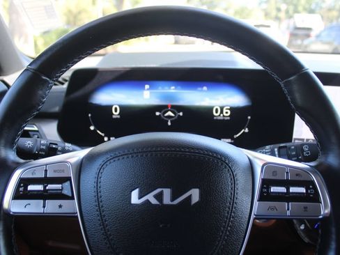 Certified 2023 Kia Telluride SX X-Pro AWD/4WD image 30