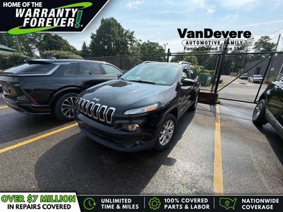 Used 2015 Jeep Cherokee Latitude w/ Comfort/Convenience Group