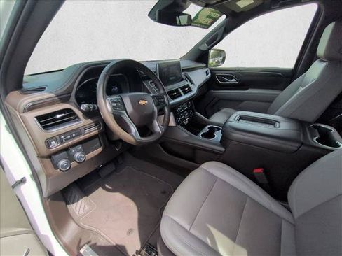 Used 2024 Chevrolet Tahoe LT RWD image 9