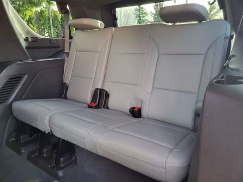 Used 2021 Chevrolet Tahoe Z71 w/ Luxury Package image 16