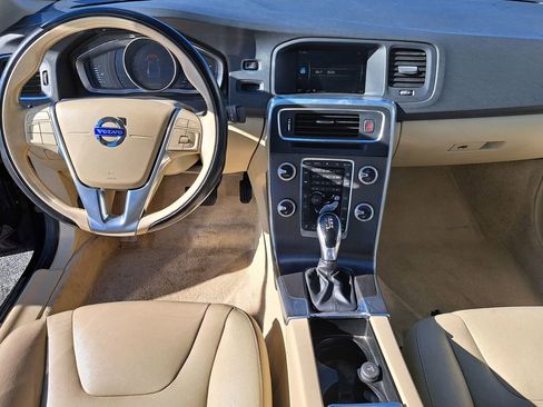 Used 2016 Volvo S60 T5 Premier image 26