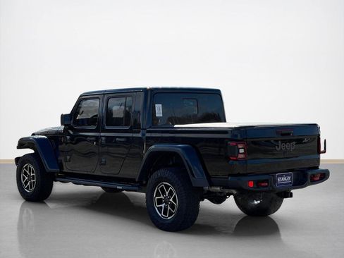 Used 2024 Jeep Gladiator Rubicon image 5