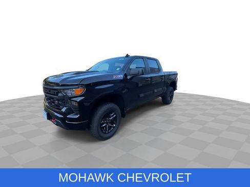Certified 2022 Chevrolet Silverado 1500 Custom Trail Boss AWD/4WD image 4