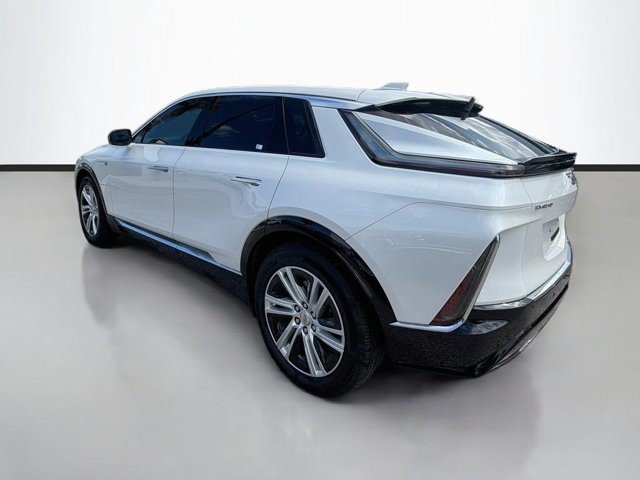 Certified 2024 Cadillac Lyriq Tech w/ LPO, Floor Liner Package AWD/4WD image 11