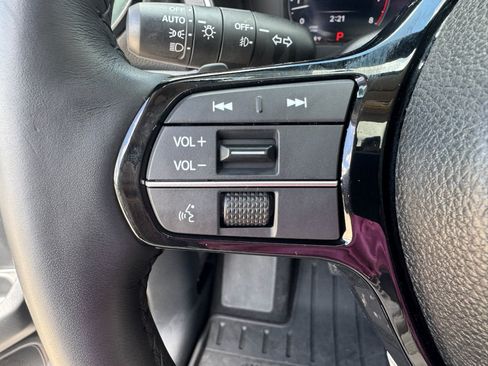 Certified 2025 Honda Pilot Elite image 14