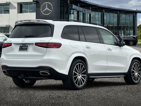 New 2026 Mercedes-Benz GLS 450 4MATIC image 4