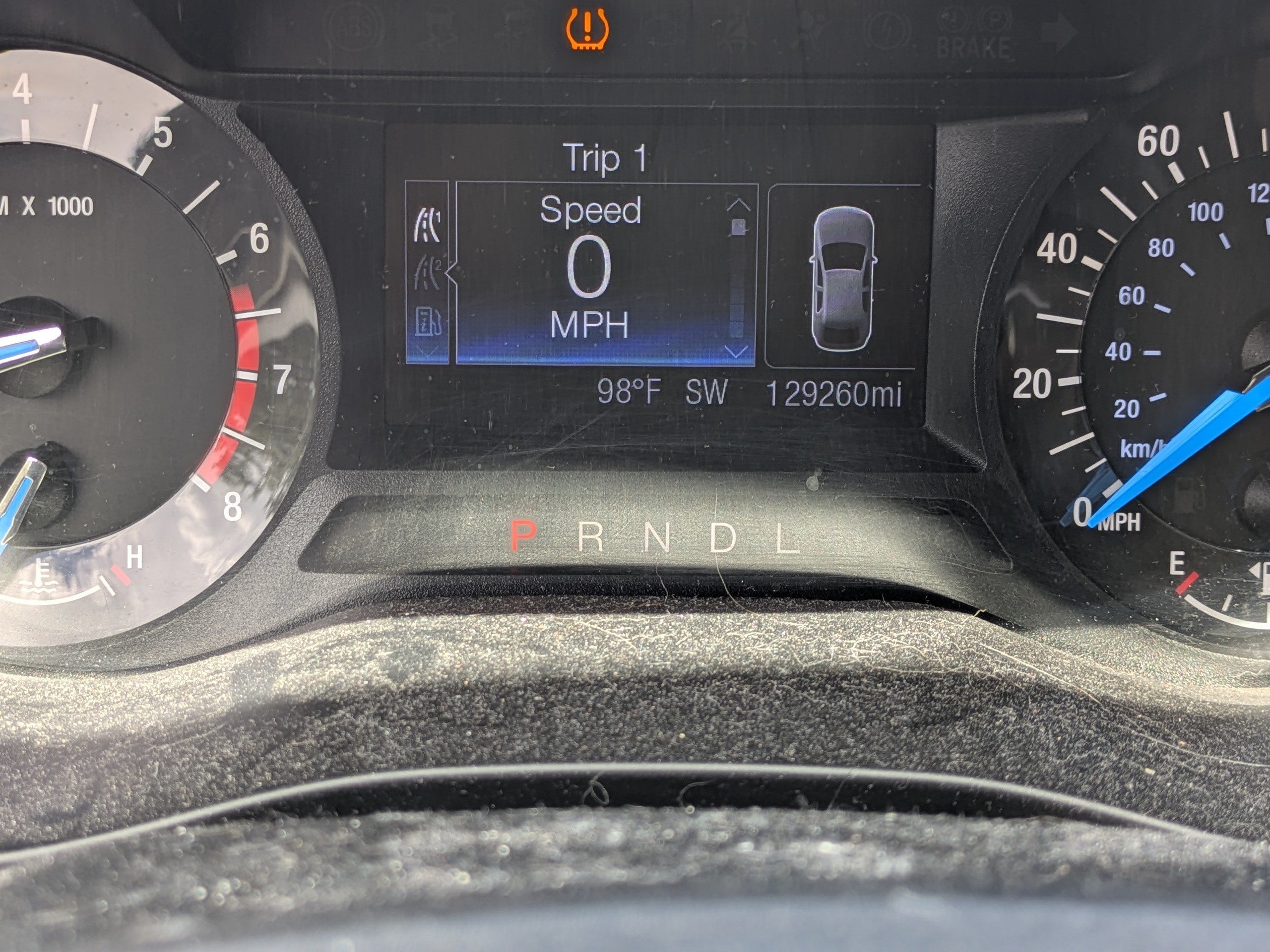 Used 2017 Ford Fusion SE FWD image 25