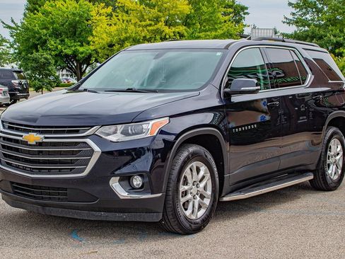 Used 2020 Chevrolet Traverse LT FWD image 3