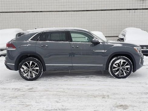 New 2026 Volkswagen Atlas Cross Sport SEL Premium R-Line image 2