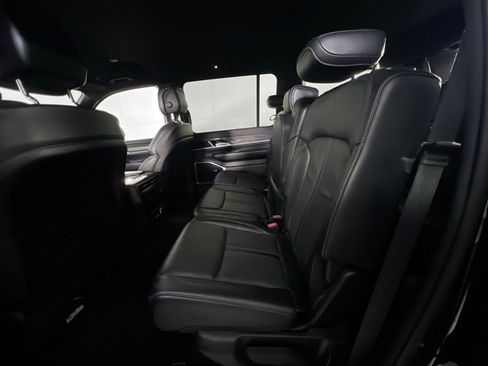 Used 2022 Jeep Wagoneer Series II image 25