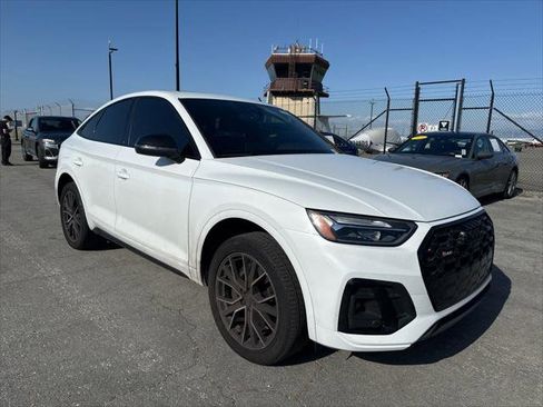 Used 2023 Audi SQ5 Premium Plus w/ Premium Plus Package AWD/4WD image 2