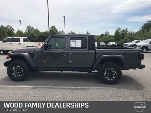 Used 2023 Jeep Gladiator Mojave w/ Cold Weather Group image 5