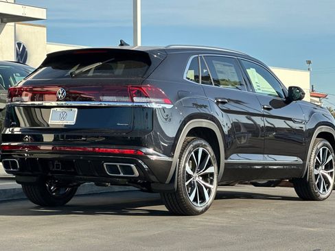 New 2026 Volkswagen Atlas Cross Sport SEL Premium R-Line AWD/4WD image 5