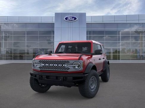 New 2025 Ford Bronco Badlands image 2
