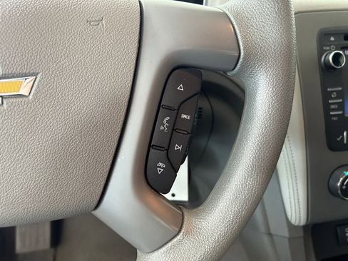 Used 2015 Chevrolet Traverse LS FWD image 17