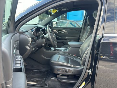 Certified 2023 Chevrolet Traverse Premier w/ LPO, 'HIT The Road' Package AWD/4WD image 12