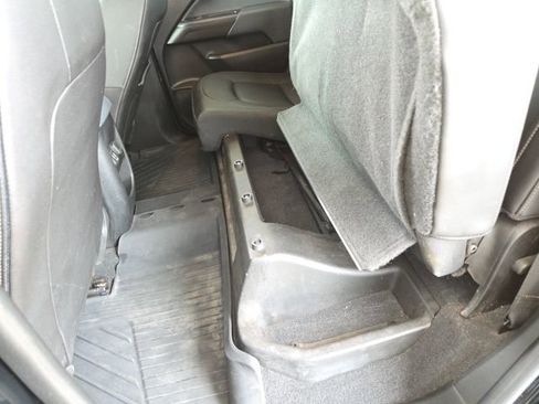 Used 2021 Chevrolet Colorado Z71 w/ Z71 Midnight Edition image 48