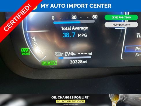 Certified 2025 Toyota RAV4 XSE AWD/4WD image 19