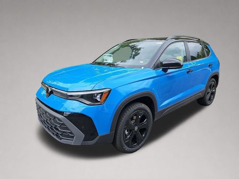New 2026 Volkswagen Taos SE AWD/4WD image 7
