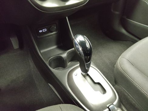 Used 2021 Chevrolet Spark LT FWD image 26