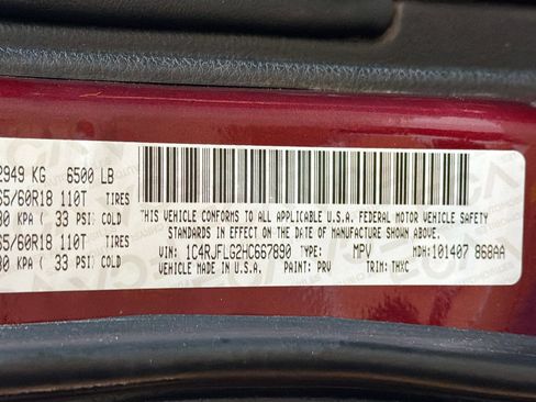 Used 2017 Jeep Grand Cherokee Trailhawk image 12