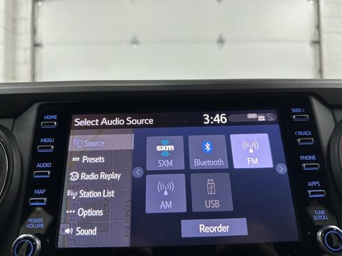 Used 2023 Toyota Tacoma TRD Off-Road image 31