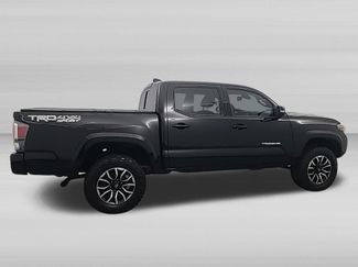 Used 2022 Toyota Tacoma TRD Sport AWD/4WD video 3