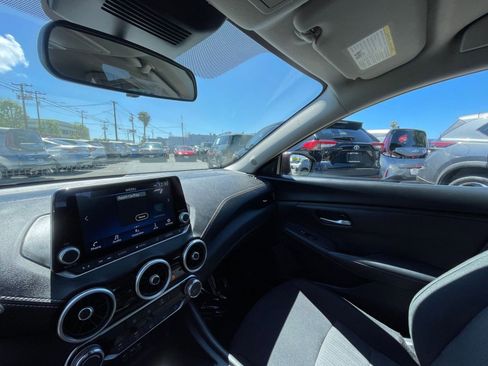 Used 2025 Nissan Sentra SV FWD image 35