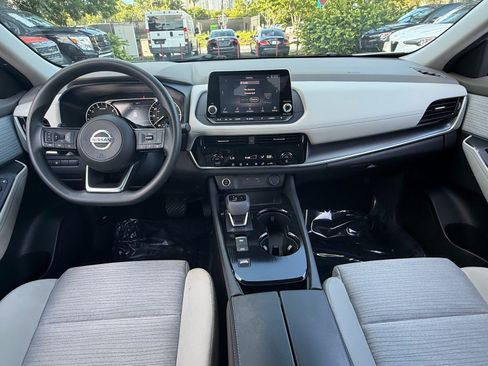 Used 2021 Nissan Rogue SV FWD image 14